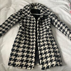 Frenchi Black and White Houndstooth Trench Coat